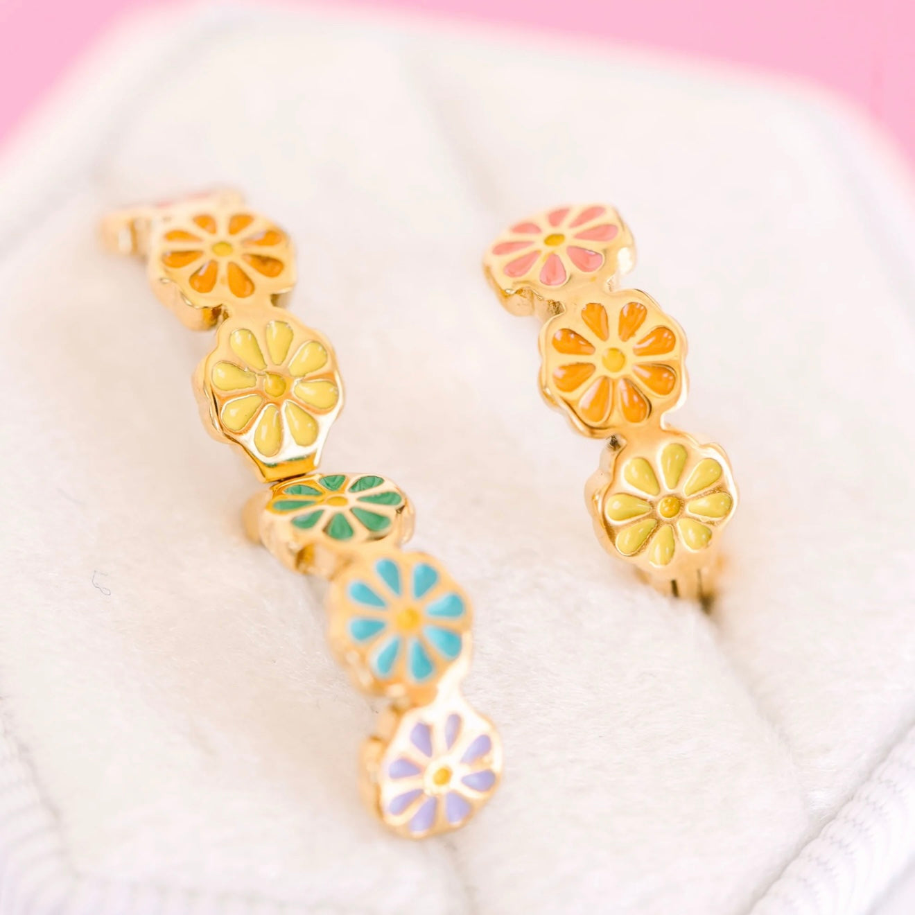 Colorful Daisy Huggies